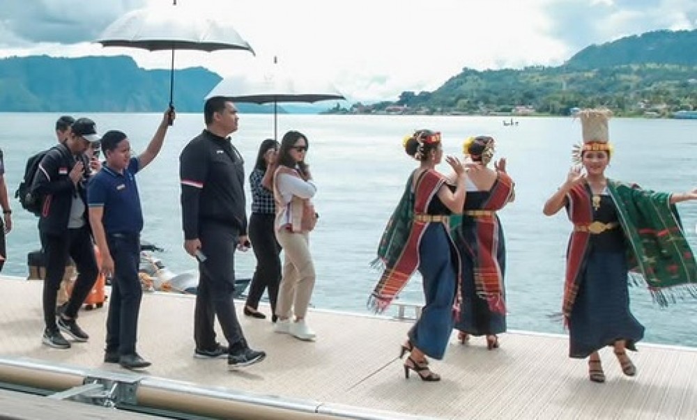Hotel Marianna Resort & Convention Tuktuk menyambut Menteri Pemuda